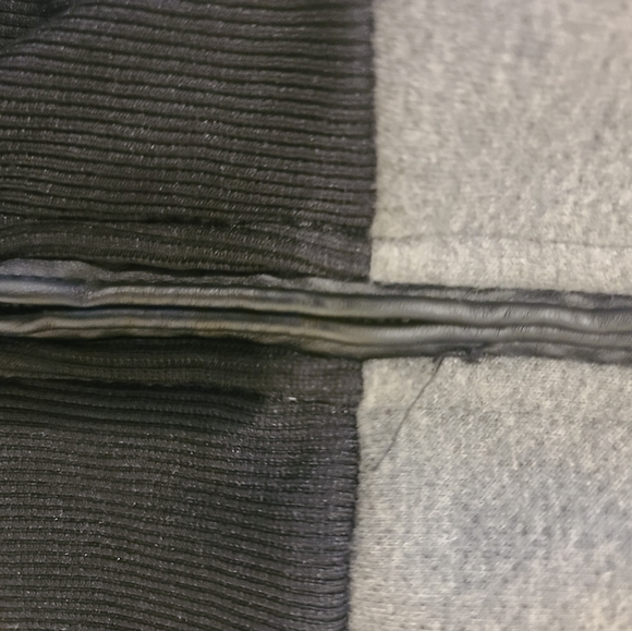 Kenneth Cole zip-up try fabric Tri city - Picture 4 of 5